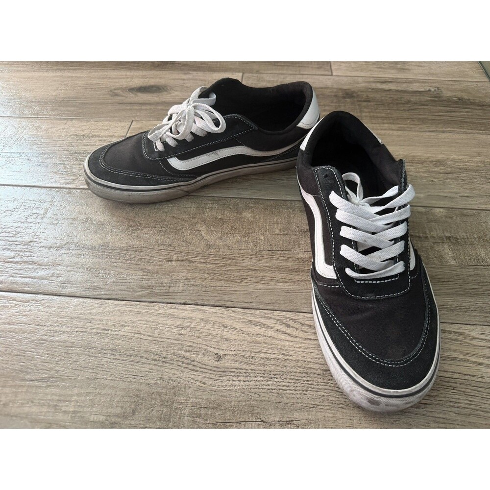 VANS Old Skool Men’s Black/White Lace-Up Low Top Sneakers Rubber Outsole size 11
